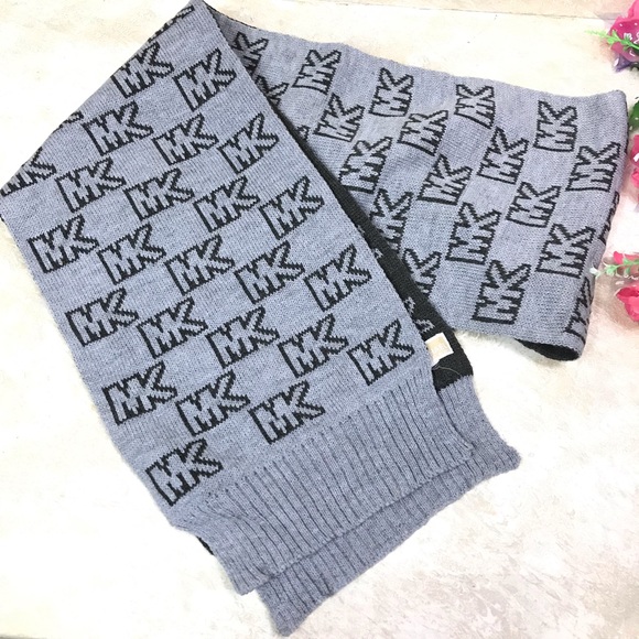 Michael Kors Other - MICHAEL KORS  GRAY MEN’S ACRYLIC KNIT SCARF